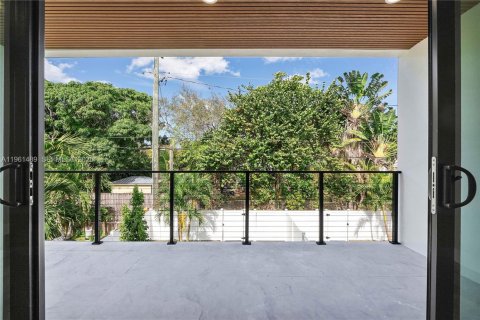 Купить таунхаус в Форт-Лодердейл, Флорида 5 спален, 234.02м2, № 2023383 - фото 25