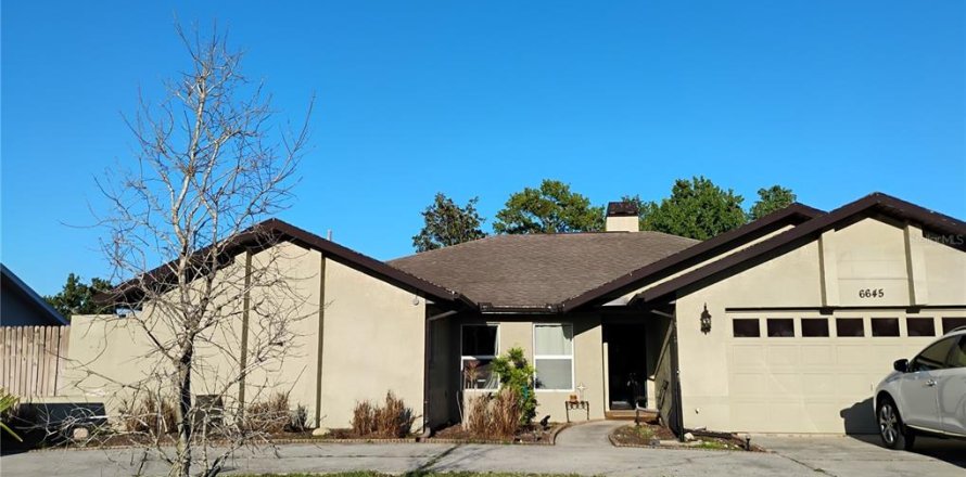 Villa ou maison à Spring Hill, Floride 3 chambres, 168.25 m2 № 2277775