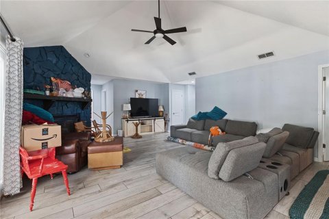 Villa ou maison à vendre à Spring Hill, Floride: 3 chambres, 168.25 m2 № 2277775 - photo 3
