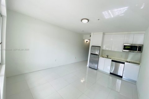 Condominio en venta en Miami Beach, Florida, 1 dormitorio, 38.09 m2 № 2040740 - foto 7