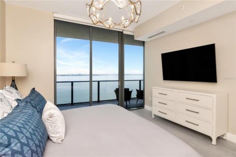 Condo in Tampa, Florida, 3 bedrooms  № 2205880 - photo 8