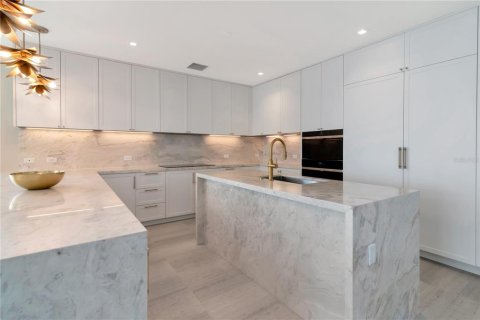 Condo in Tampa, Florida, 3 bedrooms  № 2205880 - photo 3