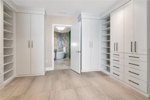 Condo in Tampa, Florida, 3 bedrooms  № 2205880 - photo 9