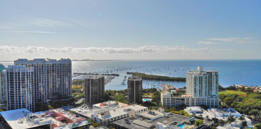 Casa en Miami, Florida 2 dormitorios, 70.98 m2 № 1953720