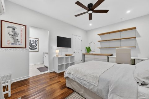Casa en venta en Miami, Florida, 3 dormitorios, 133.59 m2 № 2170811 - foto 21