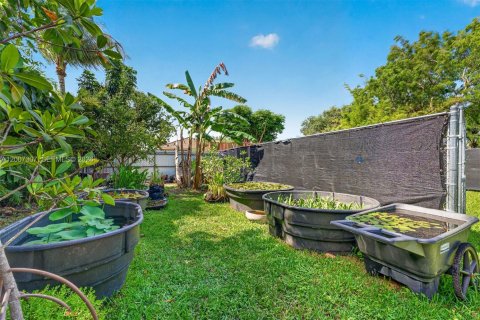 Casa en venta en Miami, Florida, 3 dormitorios, 133.59 m2 № 2170811 - foto 17