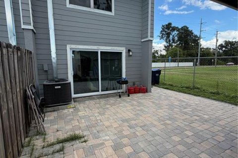 Touwnhouse à louer à Tampa, Floride: 2 chambres, 139.35 m2 № 2388154 - photo 13