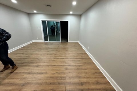 Touwnhouse à louer à Tampa, Floride: 2 chambres, 139.35 m2 № 2388154 - photo 11