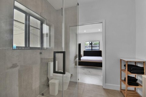 Villa ou maison à vendre à Miami, Floride: 4 chambres, 152.27 m2 № 1946284 - photo 29