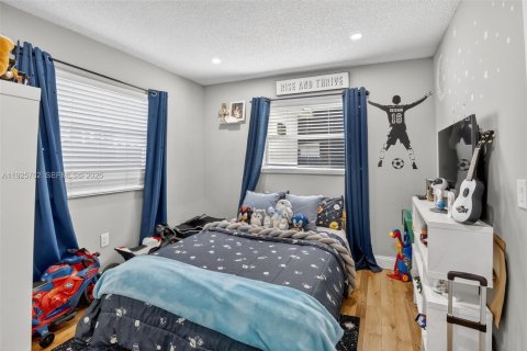 Villa ou maison à vendre à Hollywood, Floride: 3 chambres, 110.18 m2 № 1996052 - photo 15