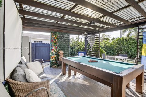 Villa ou maison à vendre à Hollywood, Floride: 3 chambres, 110.18 m2 № 1996052 - photo 25