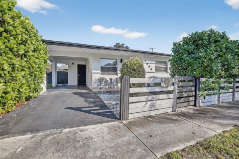 Villa ou maison à Hollywood, Floride 3 chambres, 110.18 m2 № 1996052