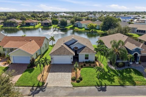 Villa ou maison à vendre à Punta Gorda, Floride: 3 chambres, 147.81 m2 № 2410651 - photo 2