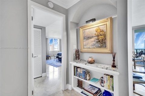 Condominio en venta en Fort Lauderdale, Florida, 3 dormitorios, 231.33 m2 № 1954976 - foto 29