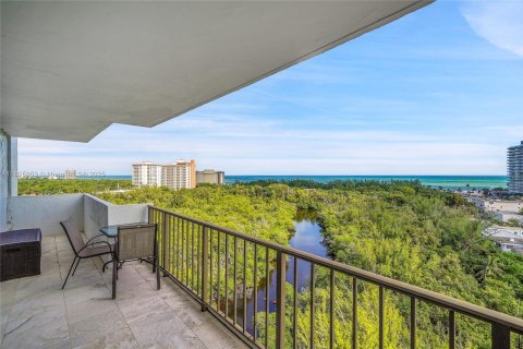 Condominio en venta en Fort Lauderdale, Florida, 3 dormitorios, 231.33 m2 № 1954976 - foto 27