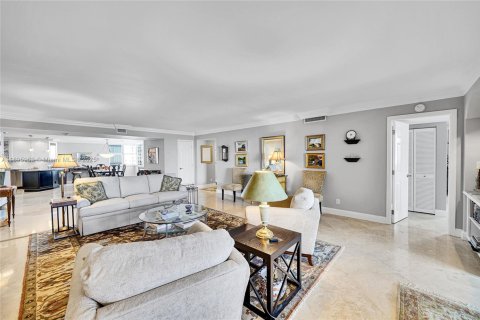 Condominio en venta en Fort Lauderdale, Florida, 3 dormitorios, 231.33 m2 № 1954976 - foto 21