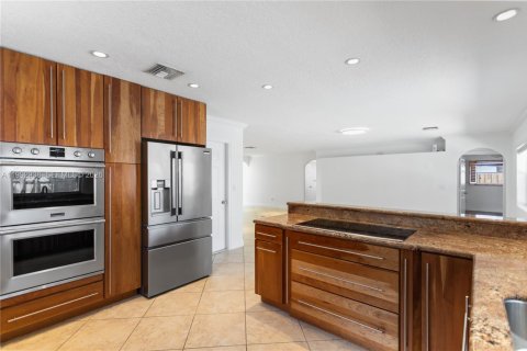 Villa ou maison à vendre à Dania Beach, Floride: 3 chambres, 137.87 m2 № 2057267 - photo 18