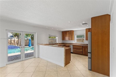 Villa ou maison à vendre à Dania Beach, Floride: 3 chambres, 137.87 m2 № 2057267 - photo 16