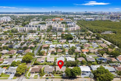 Villa ou maison à vendre à Dania Beach, Floride: 3 chambres, 137.87 m2 № 2057267 - photo 12