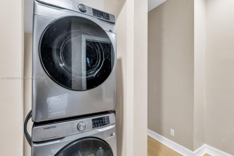 Touwnhouse à louer à Wilton Manors, Floride: 3 chambres, 174.66 m2 № 1966224 - photo 20