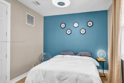 Touwnhouse à louer à Wilton Manors, Floride: 3 chambres, 174.66 m2 № 1966224 - photo 18