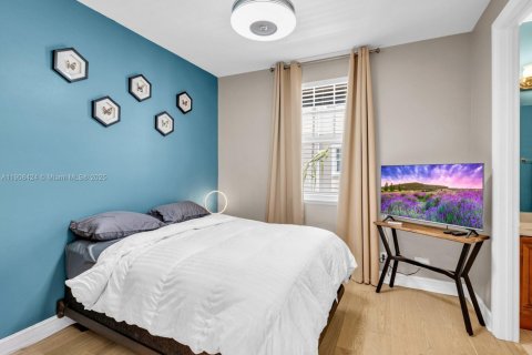 Touwnhouse à louer à Wilton Manors, Floride: 3 chambres, 174.66 m2 № 1966224 - photo 16