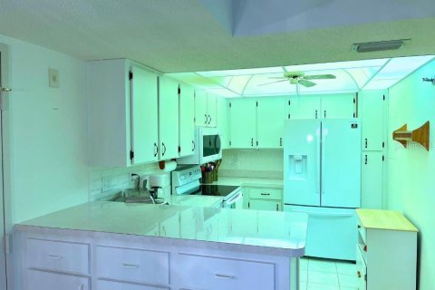 Condominio en venta en Port Charlotte, Florida, 2 dormitorios, 72.74 m2 № 1574517 - foto 6