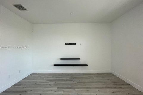 Condo in Fort Lauderdale, Florida, 2 bedrooms № 1942824 - photo 8