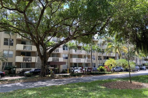 Condo à North Miami, Floride, 1 chambre  № 2023958