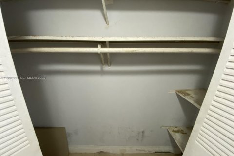 Copropriété à vendre à North Miami, Floride: 1 chambre, 66.33 m2 № 2023958 - photo 9