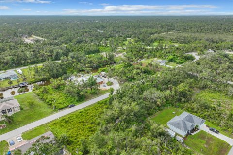 Commercial property in Port Charlotte, Florida № 2158076 - photo 11