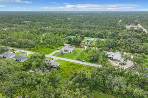 Commercial property in Port Charlotte, Florida № 2158076 - photo 9