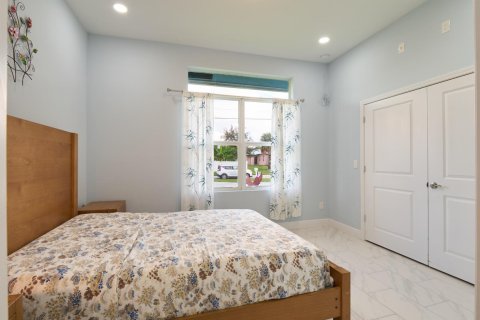 Villa ou maison à vendre à Port St. Lucie, Floride: 3 chambres, 243.96 m2 № 2413304 - photo 24
