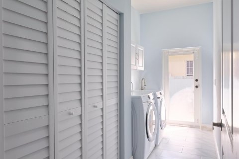 Villa ou maison à vendre à Port St. Lucie, Floride: 3 chambres, 243.96 m2 № 2413304 - photo 29