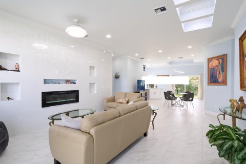 Villa ou maison à vendre à Port St. Lucie, Floride: 3 chambres, 243.96 m2 № 2413304 - photo 4