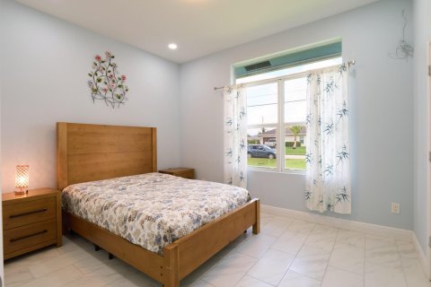 Villa ou maison à vendre à Port St. Lucie, Floride: 3 chambres, 243.96 m2 № 2413304 - photo 23