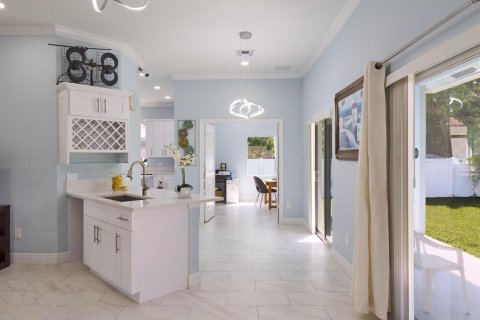 Villa ou maison à vendre à Port St. Lucie, Floride: 3 chambres, 243.96 m2 № 2413304 - photo 5