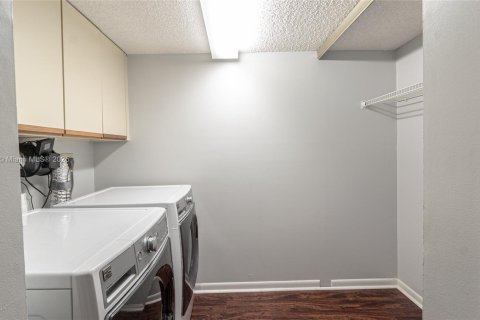 Condominio en venta en Coconut Creek, Florida, 2 dormitorios, 101.54 m2 № 1969687 - foto 14