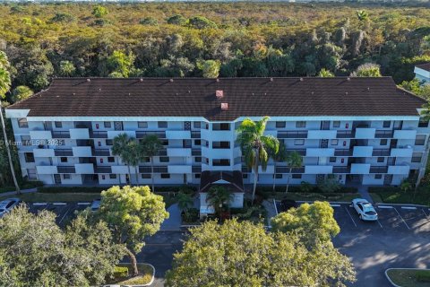 Condominio en venta en Coconut Creek, Florida, 2 dormitorios, 101.54 m2 № 1969687 - foto 22