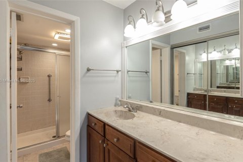 Condominio en venta en Coconut Creek, Florida, 2 dormitorios, 101.54 m2 № 1969687 - foto 19