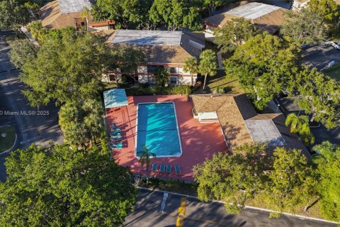 Condominio en venta en Coconut Creek, Florida, 2 dormitorios, 101.54 m2 № 1969687 - foto 2