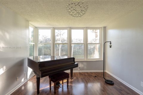 Condominio en venta en Coconut Creek, Florida, 2 dormitorios, 101.54 m2 № 1969687 - foto 3