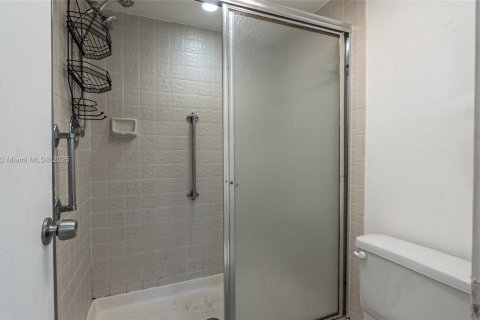 Condominio en venta en Coconut Creek, Florida, 2 dormitorios, 101.54 m2 № 1969687 - foto 20