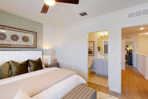 Снять в аренду таунхаус в Порт-Сент-Луси, Флорида 3 спальни, 136.01м2, № 1942301 - фото 28