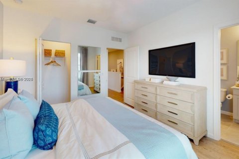 Снять в аренду таунхаус в Порт-Сент-Луси, Флорида 3 спальни, 136.01м2, № 1942301 - фото 30