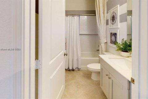 Снять в аренду таунхаус в Порт-Сент-Луси, Флорида 3 спальни, 136.01м2, № 1942301 - фото 27