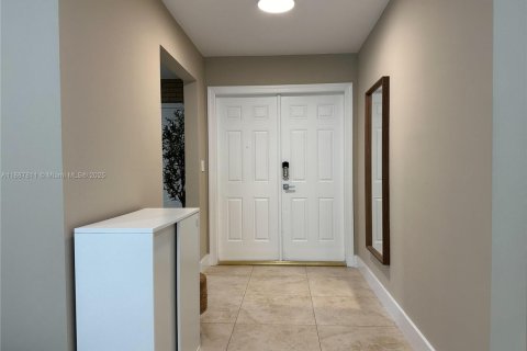 Villa ou maison à vendre à Coral Springs, Floride: 4 chambres, 181.25 m2 № 1942112 - photo 6