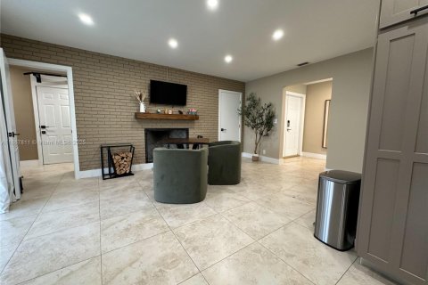 Villa ou maison à vendre à Coral Springs, Floride: 4 chambres, 181.25 m2 № 1942112 - photo 9