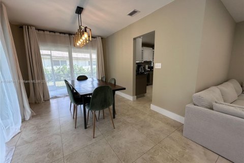 Villa ou maison à vendre à Coral Springs, Floride: 4 chambres, 181.25 m2 № 1942112 - photo 8