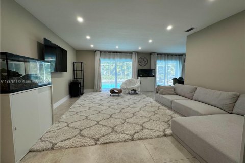 Villa ou maison à vendre à Coral Springs, Floride: 4 chambres, 181.25 m2 № 1942112 - photo 3